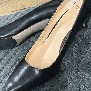 Cole Haan size 10 1/2 mid Lena pump. New!